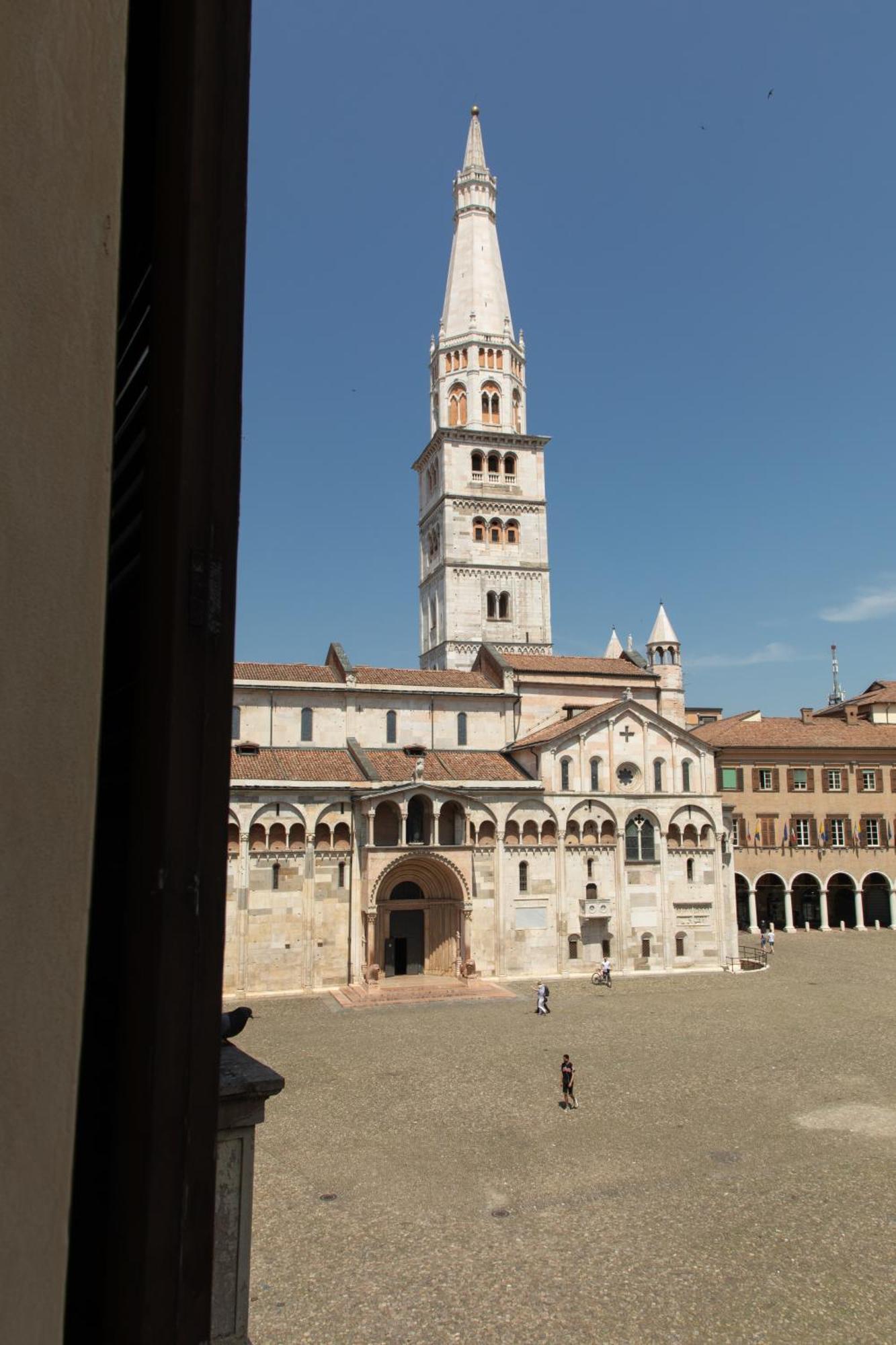 Domus Tua Bed & Breakfast Modena Eksteriør bilde